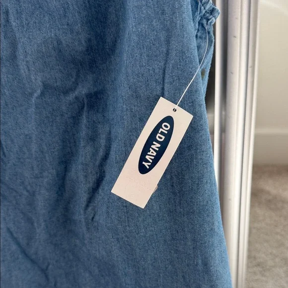 Old Navy Denim Blue Sleeveless Blouse - Picture 4 of 5